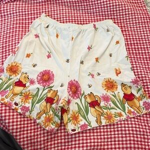 Women’s elasticized waist shorts, Disney Pooh brand, size medium, 100% cotton